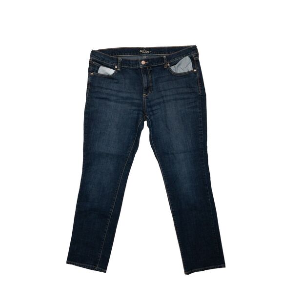 Old Navy Jeans Women's size 16 Blue Dark Wash The Diva Denim Jeans Bootcut - Picture 1 of 5
